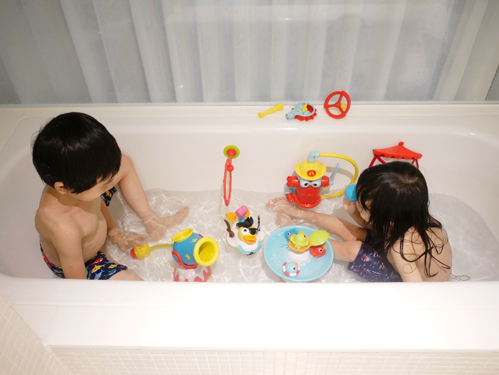 [親子] 最好玩的戲水玩具-以色列Yookidoo (玩了6年都沒玩膩)